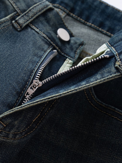 YEEYEEWang wide-leg jeans in mid-wash blue, Asian-fit cut, close-up of zipper detail.