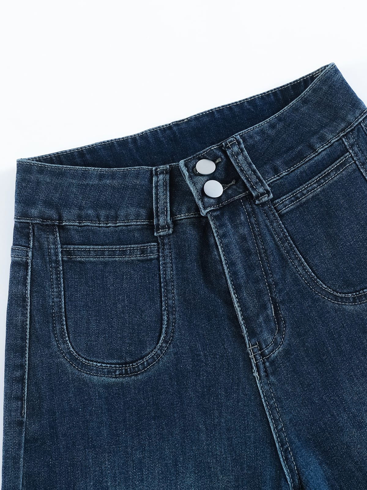 YEEYEEWang wide-leg jeans in vintage blue, Asian-fit cut, close-up of double button waist.