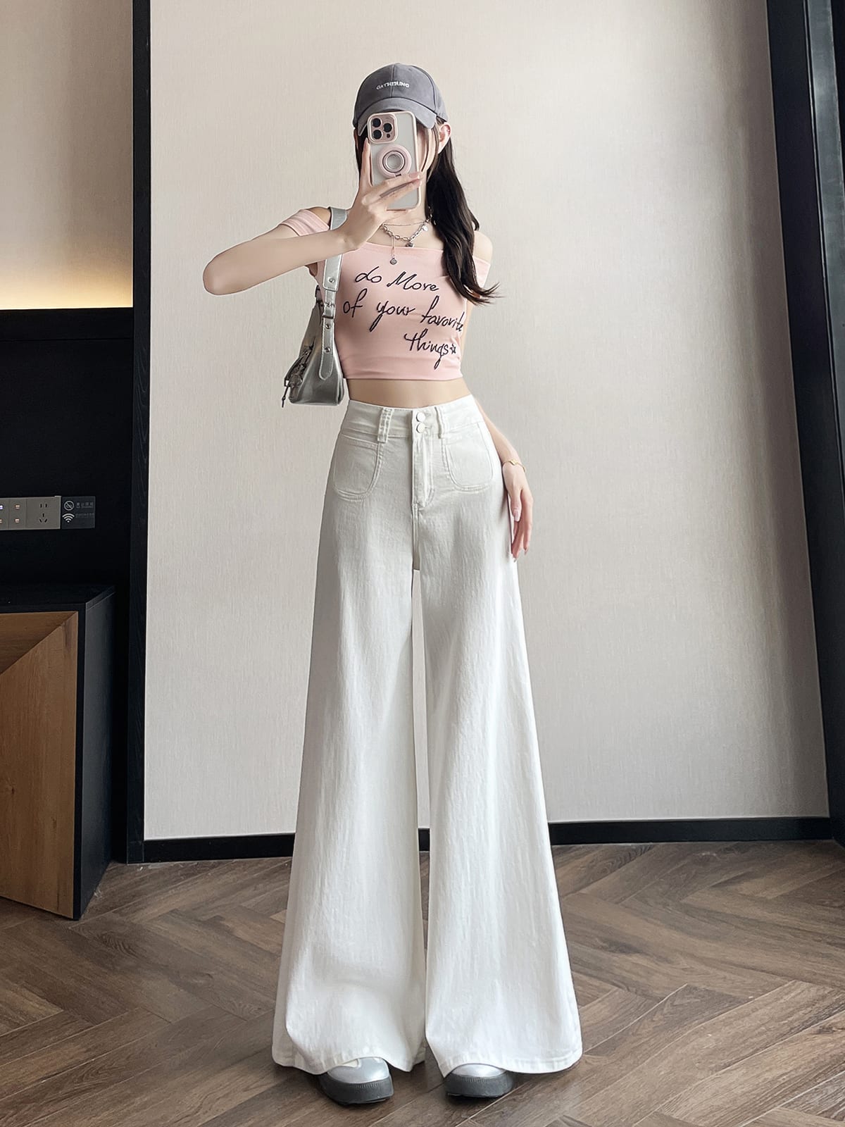 YEEYEEWang wide-leg jeans in white, Asian-fit cut, model wearing front view with casual top.
