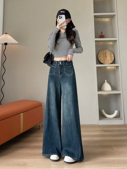 YEEYEEWang wide-leg jeans in fleece-lined mid-wash blue, Asian-fit cut, model wearing front view.