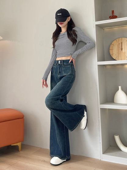 YEEYEEWang wide-leg jeans in fleece-lined mid-wash blue, Asian-fit cut, full look with accessories.