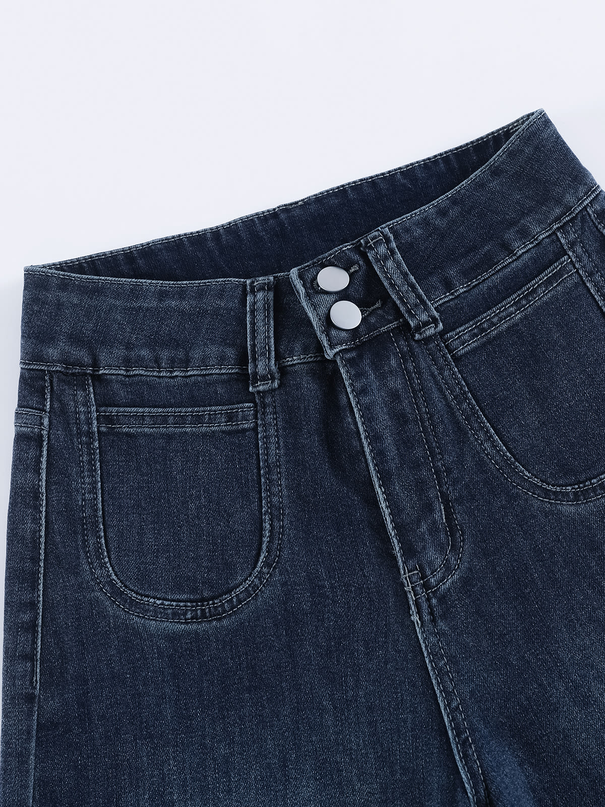 YEEYEEWang wide-leg jeans in fleece-lined mid-wash blue, Asian-fit cut, close-up of double button waist.
