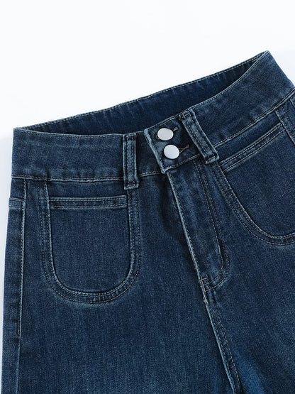 YEEYEEWang wide-leg jeans in fleece-lined vintage blue, Asian-fit cut, close-up of double button waist.