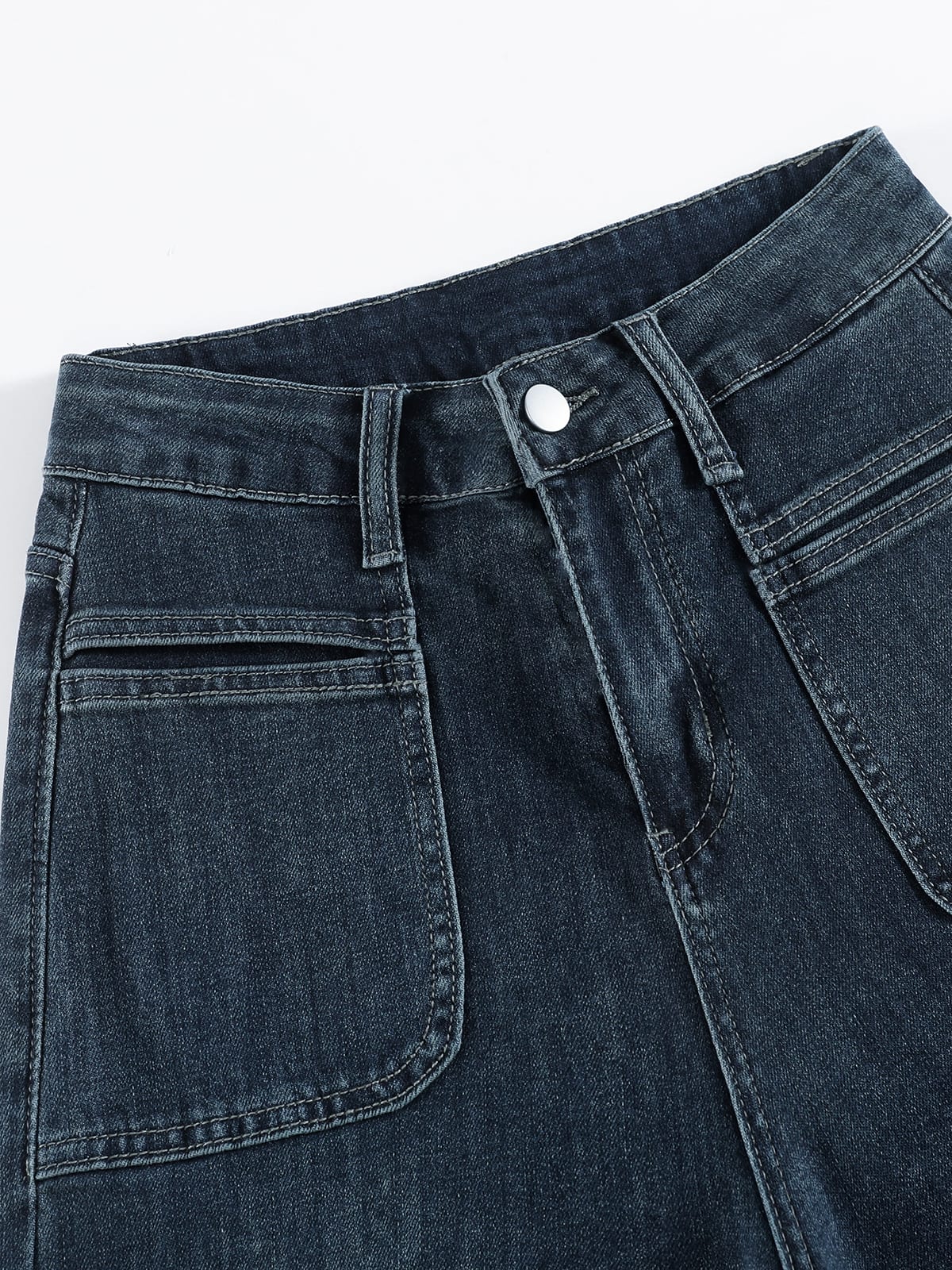 YEEYEEWang wide-leg jeans in mid-wash blue, Asian-fit cut, close-up of waist and button.