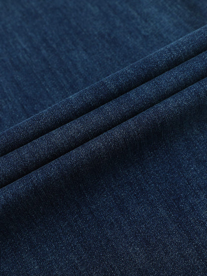 YEEYEEWang wide-leg jeans in vintage blue, Asian-fit cut, close-up of denim fabric texture.