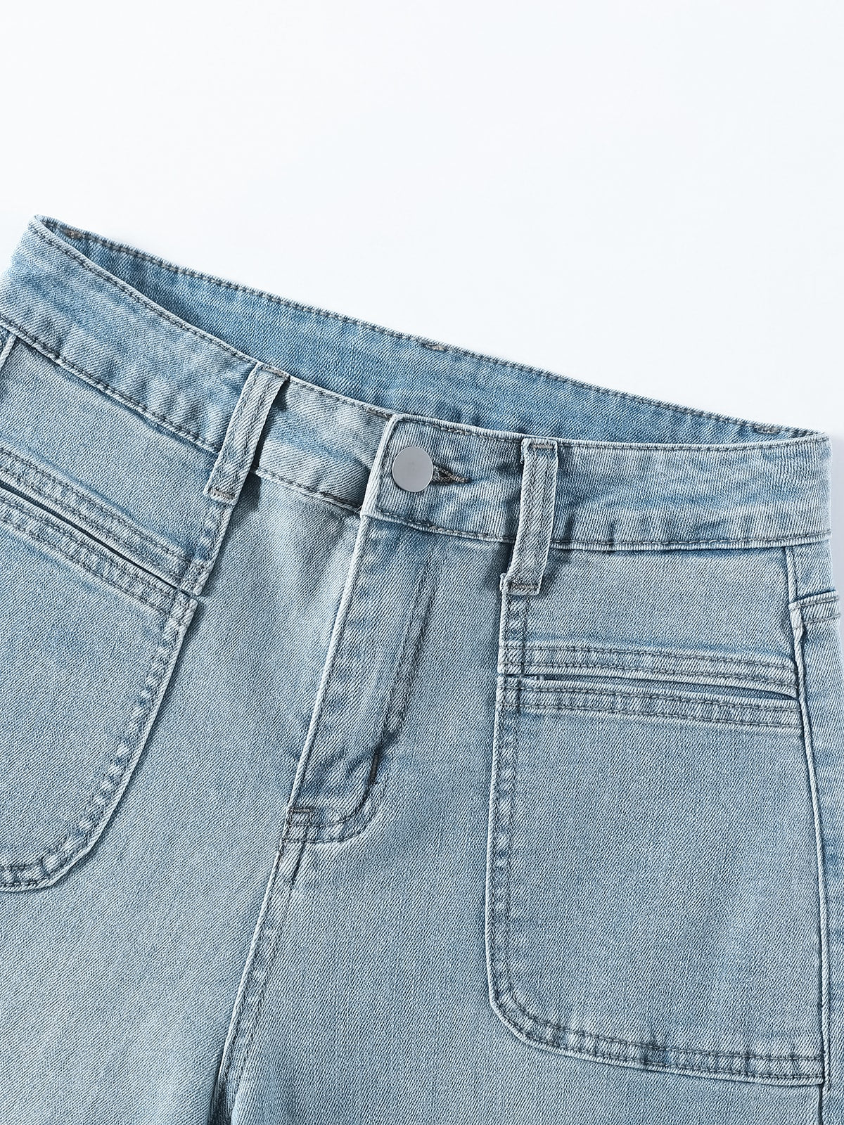 YEEYEEWang wide-leg jeans in light wash blue, Asian-fit cut, close-up of waist and button.