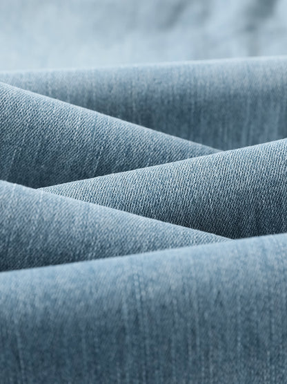 YEEYEEWang wide-leg jeans in light wash blue, Asian-fit cut, close-up of denim fabric texture.