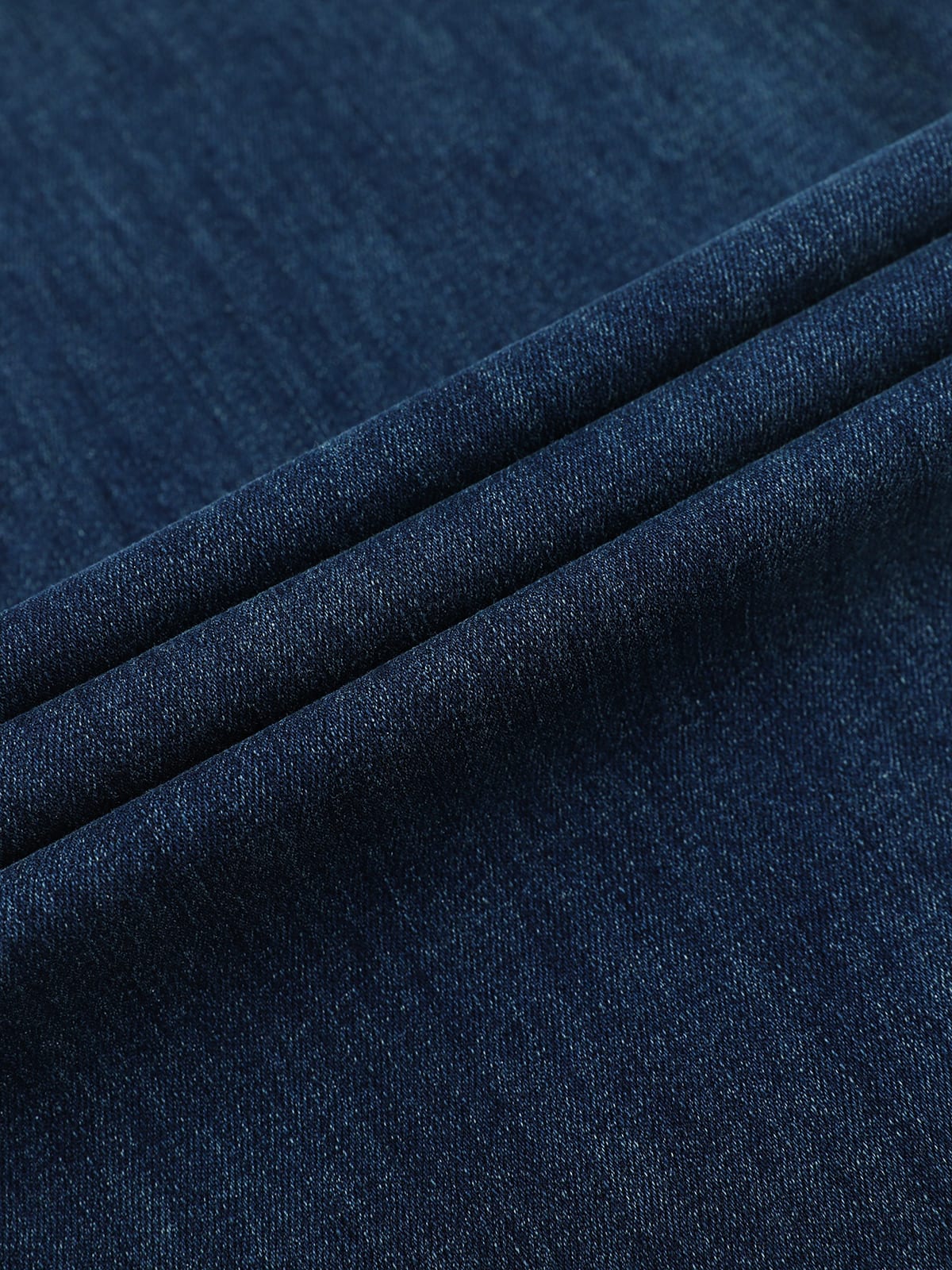 YEEYEEWang fleece-lined wide-leg jeans in vintage blue, Asian-fit cut, fabric texture.