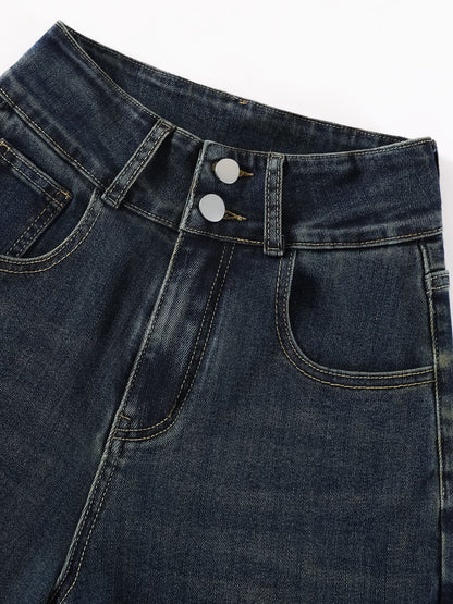 YEEYEEWang wide-leg jeans in Mid-Wash Blue, Asian-fit cut, close-up of double metal button waistband, curved front pockets and contrast stitching.