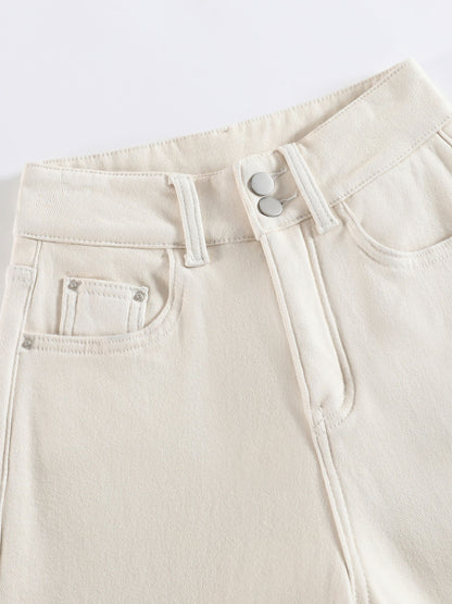 YEEYEEWang wide-leg jeans in Ivory, Asian-fit cut, close-up of double metal button waistband, coin pocket and clean stitching on cream denim.