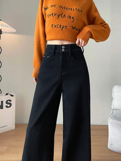 YEEYEEWang Fleece-Lined Wide-Leg Jeans in Solid Black, waist-down front view, double metal buttons and curved front pockets on jet black denim, Asian-fit cut.