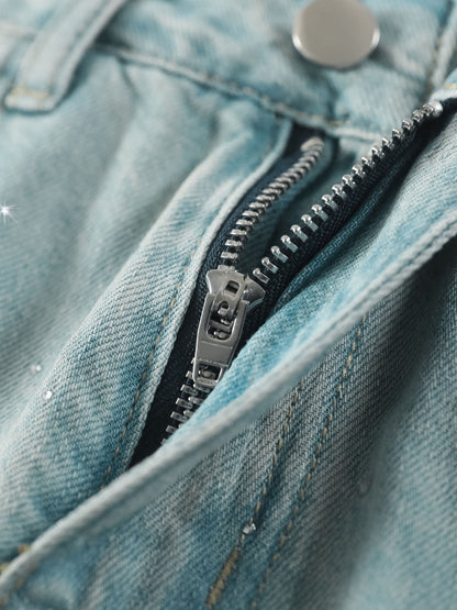 YEEYEEWang Wide-Leg Jeans in Light Blue, Asian-fit cut, close-up of silver-tone zipper with pull tab on soft washed denim.