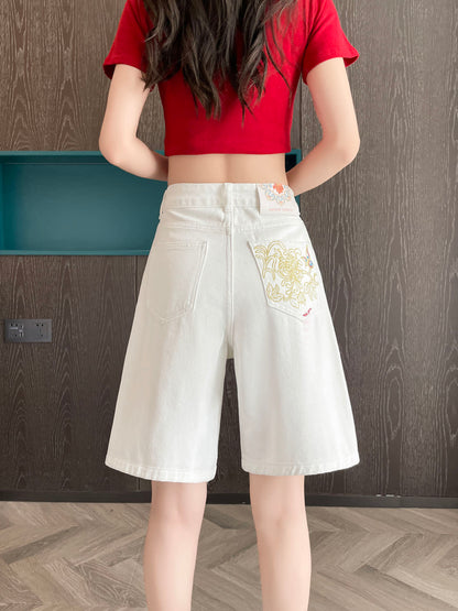 YEEYEEWang Denim Bermuda Shorts in White, Asian-fit cut, waist-down back view with embroidered back patch pocket.