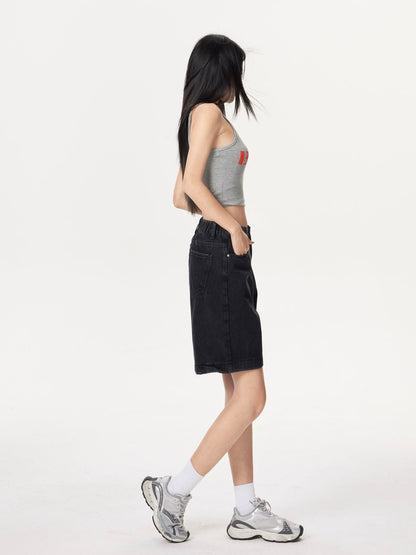 YEEYEEWang Denim Bermuda Shorts in Solid Black, Asian-fit cut, full-body side standing pose, showing side seam and back patch pocket.