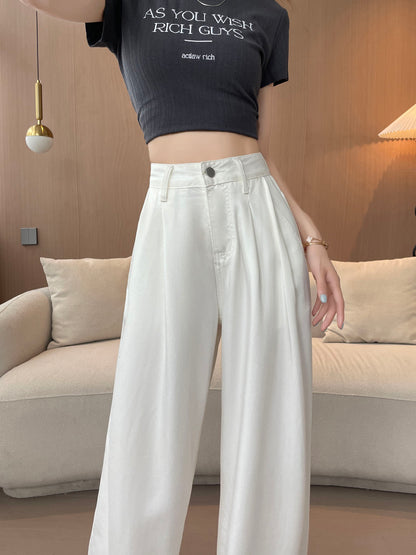 YEEYEEWang Wide-Leg Jeans in White, Asian-fit cut, waist-down front view highlighting pleated high waistband and fluid wide-leg silhouette.