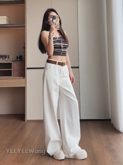 YEEYEEWang Dad Curved Jeans video, Asian model in Ivory high-rise wide-leg jeans, mirror selfie, leg lift showing stacked hem drape and side silhouette